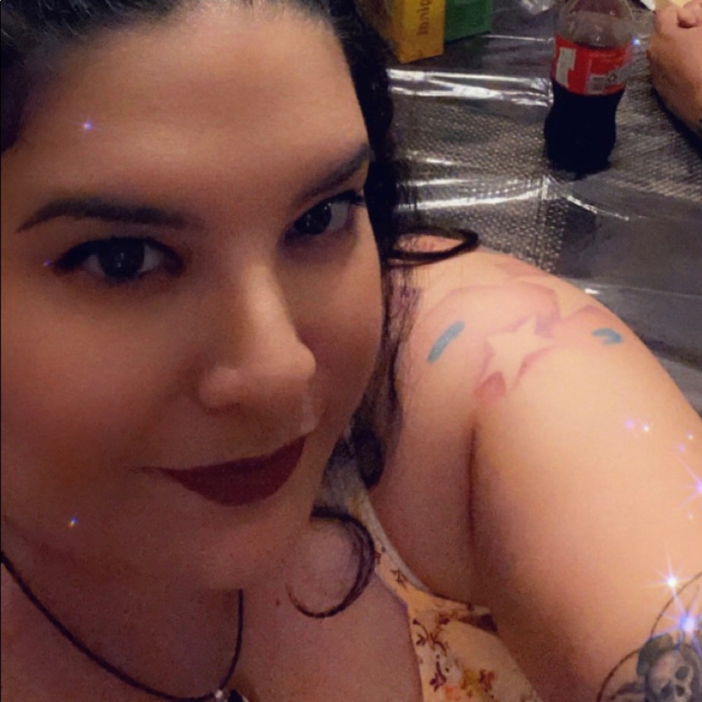 Meet your Posher, Clarissa